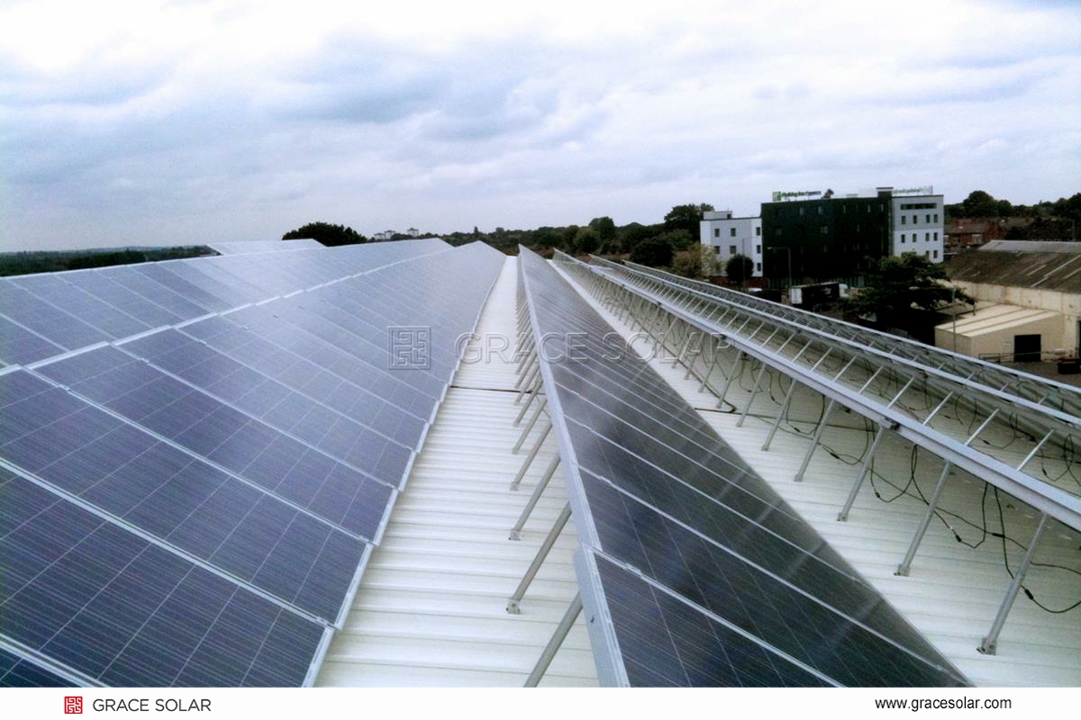 Sistema Solar en Suelo de Acero al Carbono Grace Solar